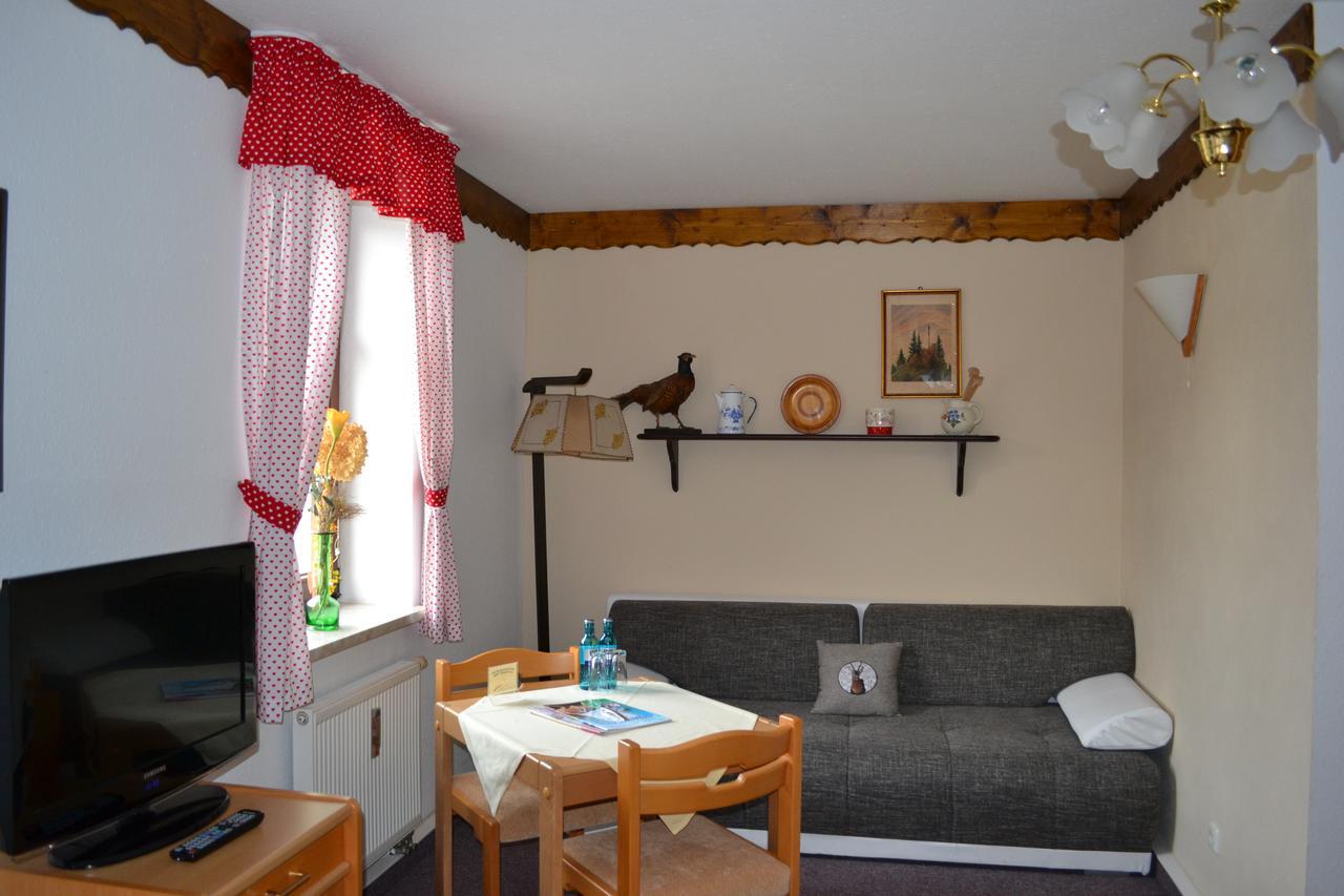 Elegant-Hotel "Zur Burg" Posterstein Cameră foto