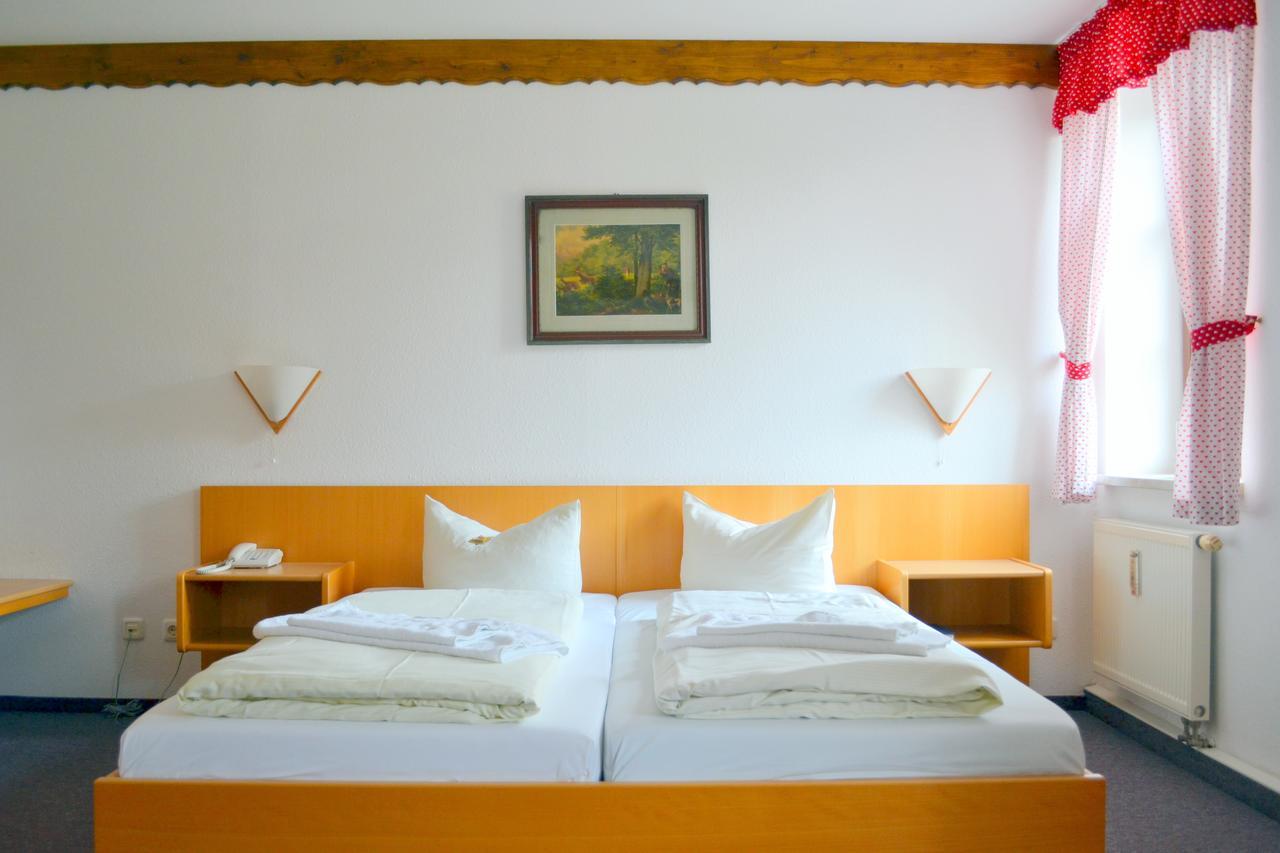 Elegant-Hotel "Zur Burg" Posterstein Cameră foto